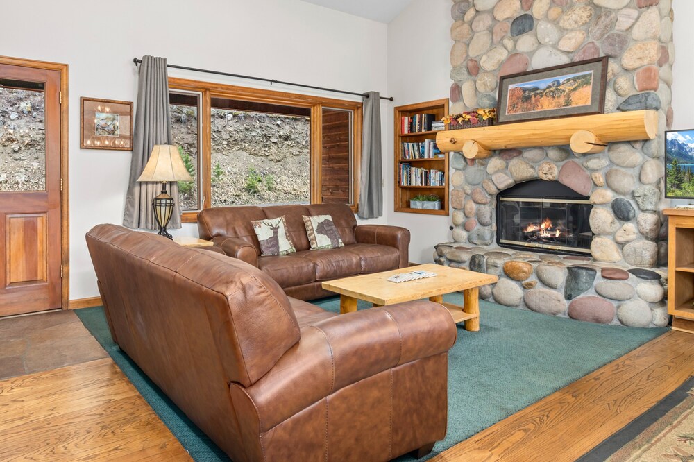 Cascade Mountain Home By Estes Park Homes 6 Bedroom Home