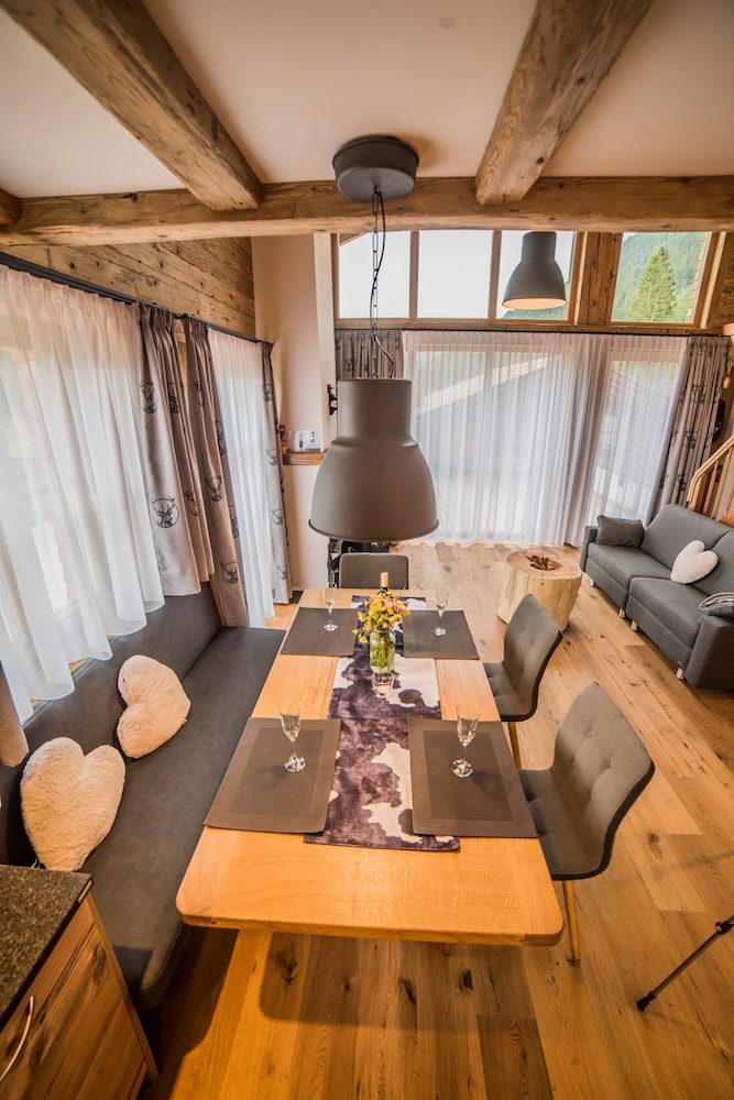 Braitos Seaside Lodges