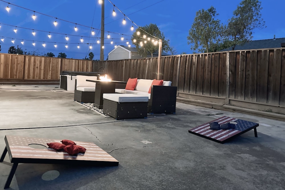 Charming Vintage Retreat In The Heart Of San Jose 3 Bedroom Home