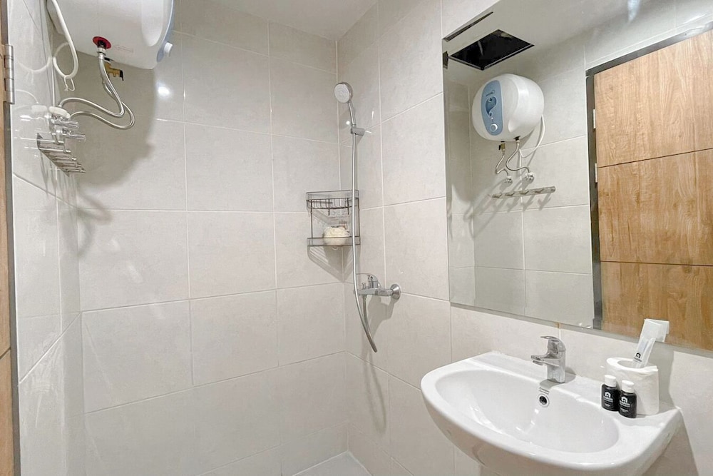 Cozy Studio Room At Delft Ciputra Makassar Apartment