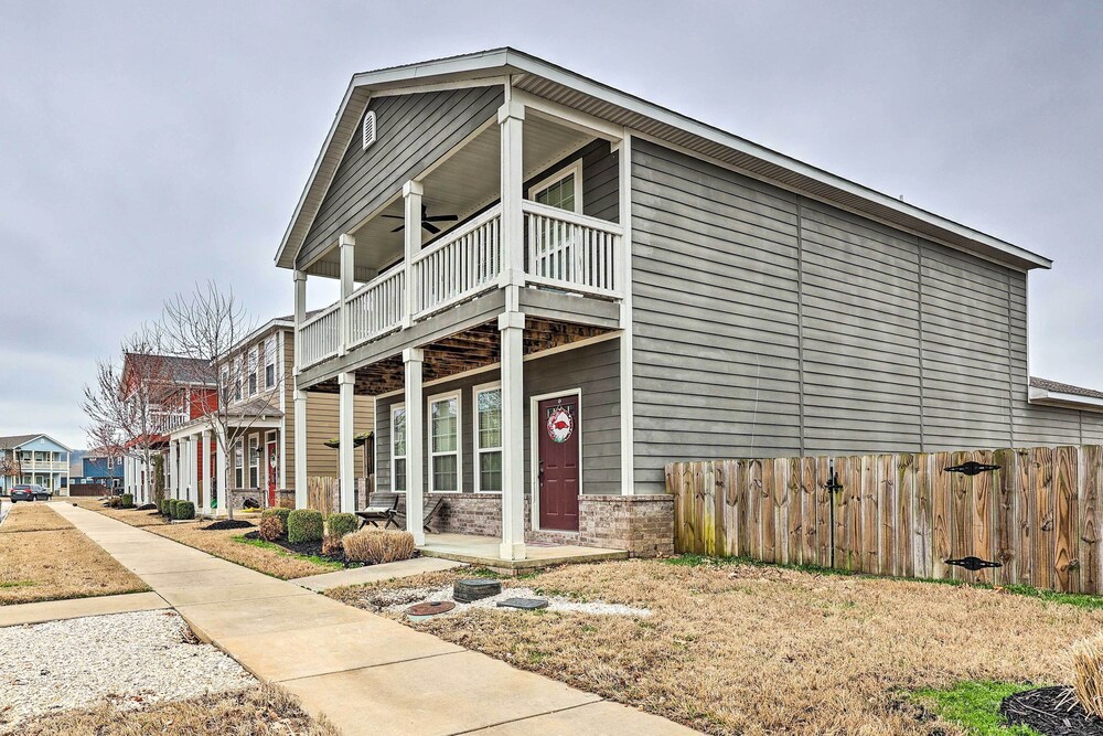 Fayetteville Home Near University of Arkansas! view 4
