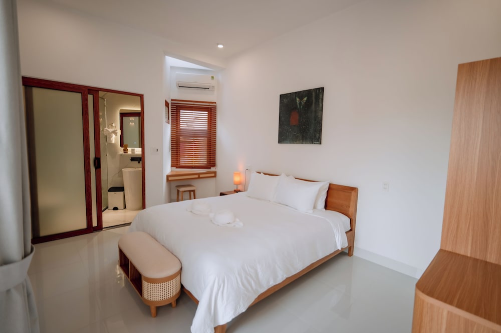 Hue Riverside Villa