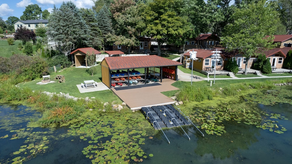 Edinboro Lake Resort Cabins