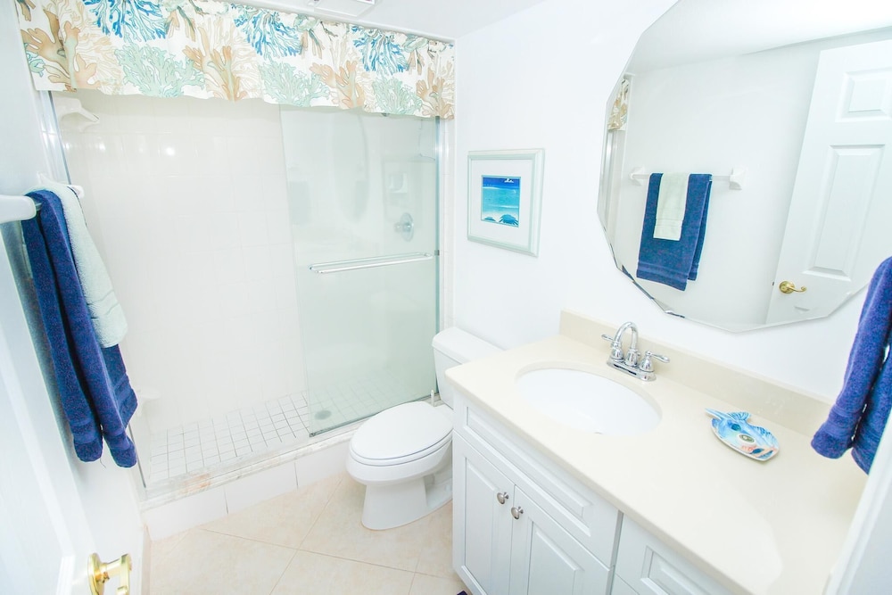 Smyrna Beach Club 818b
