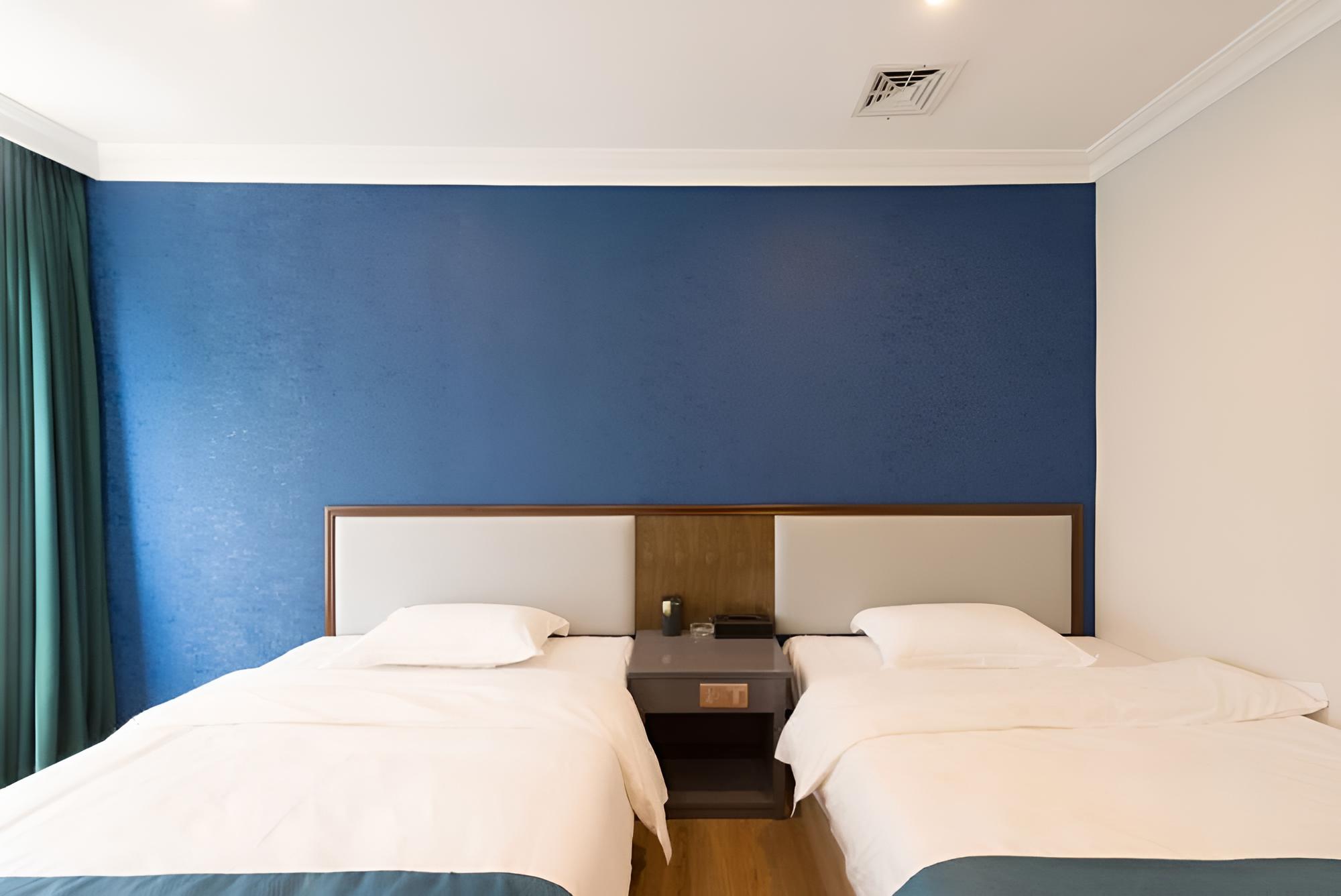 Huiyin Fashion Hotel