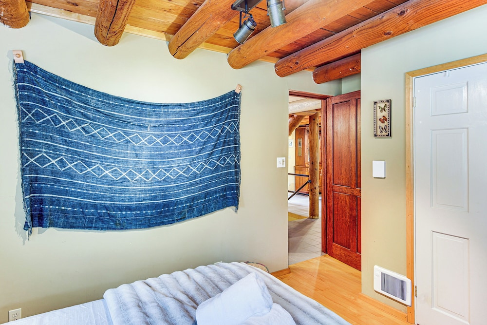 Lake Margaret Access: Boho Log Cabin w/ Backyard