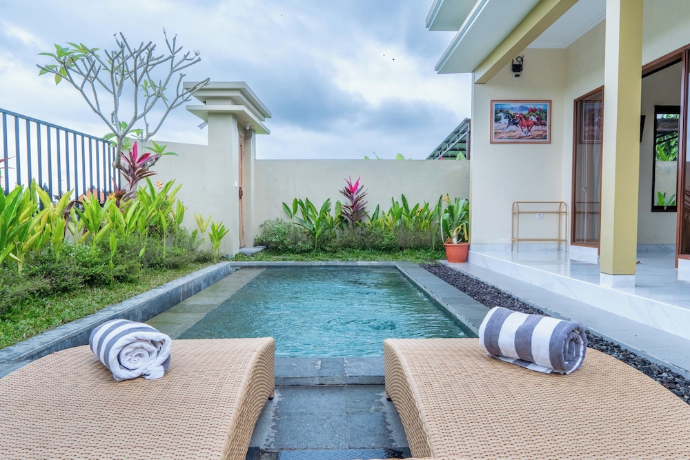 Villa Lestari Tapan