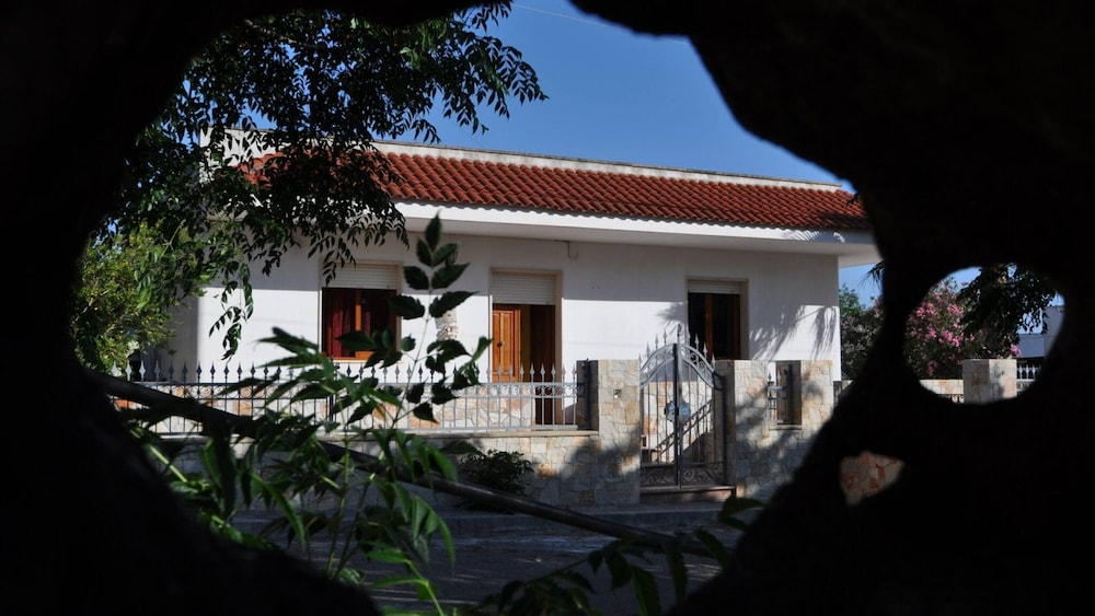 Villa Bellavista 8 Guests 3 Bedrooms by the sea
