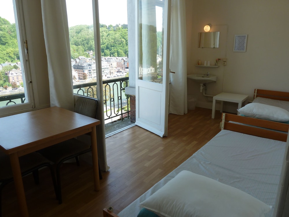 Splendid Palace Dinant Hostel