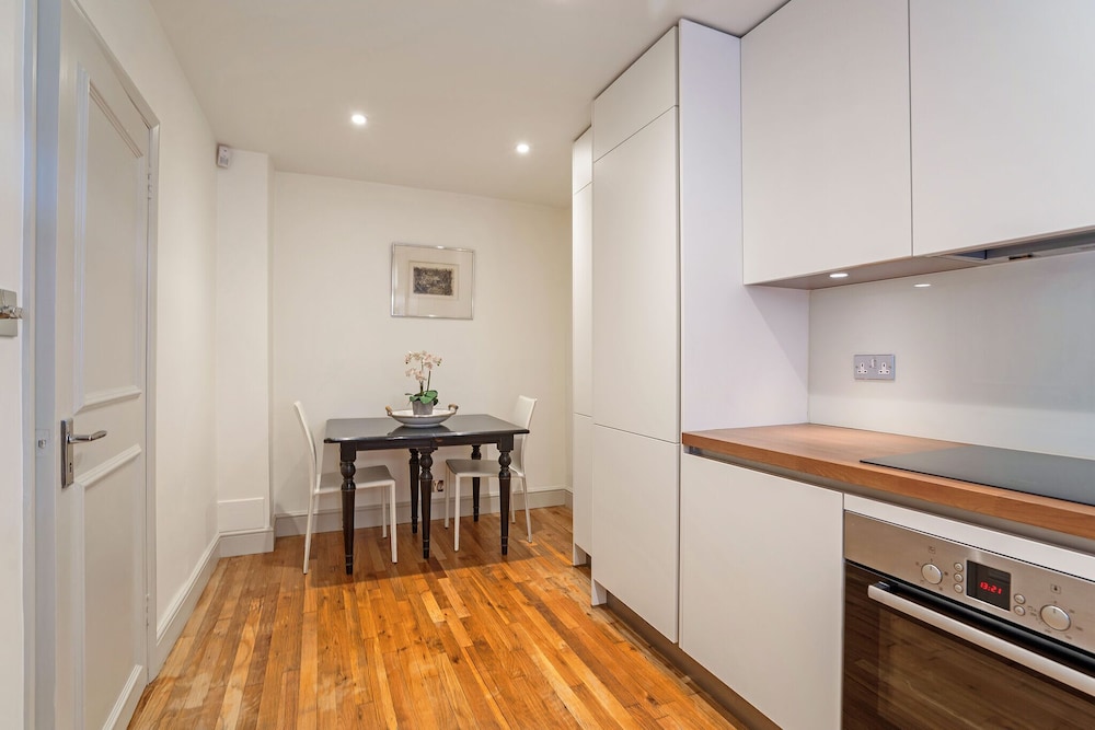 3 Bedroom Mews House - Marble Arch
