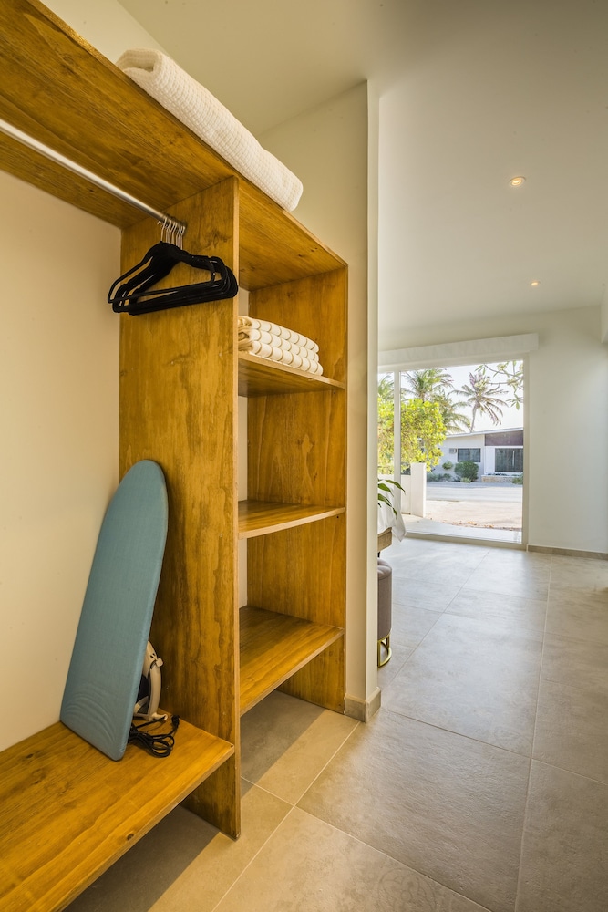 Boca Catalina Modern Villa