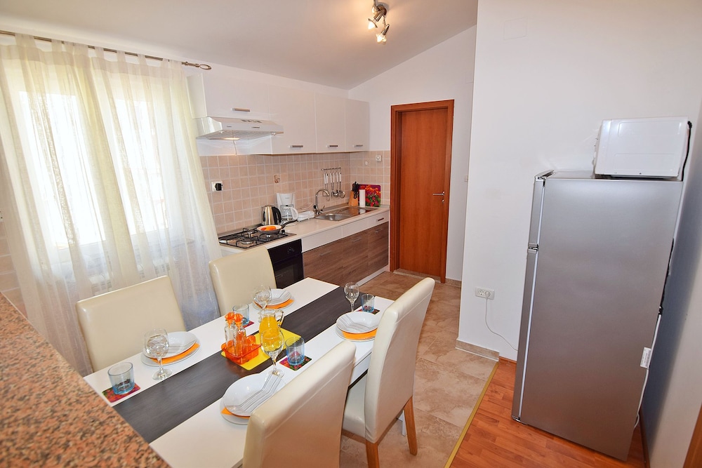 Apartments Jeromela