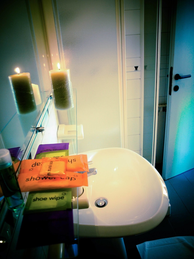 Residence Internazionale en Rimini — bathroom