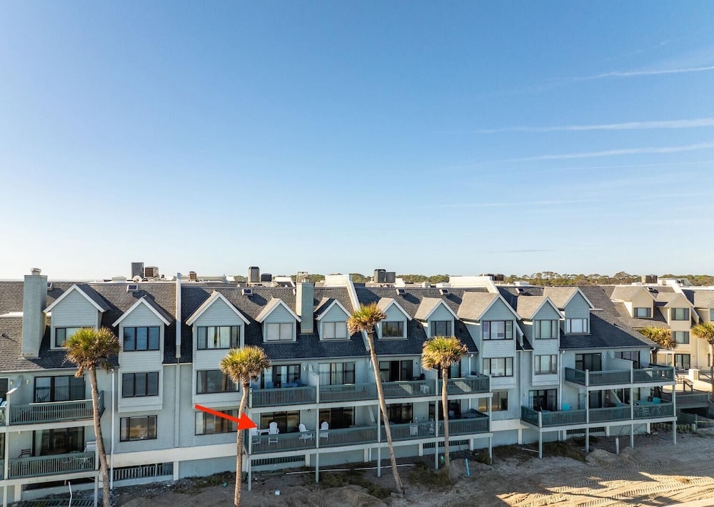 Beautifully Updated 3-bed, 2-bath Oceanfront Retreat