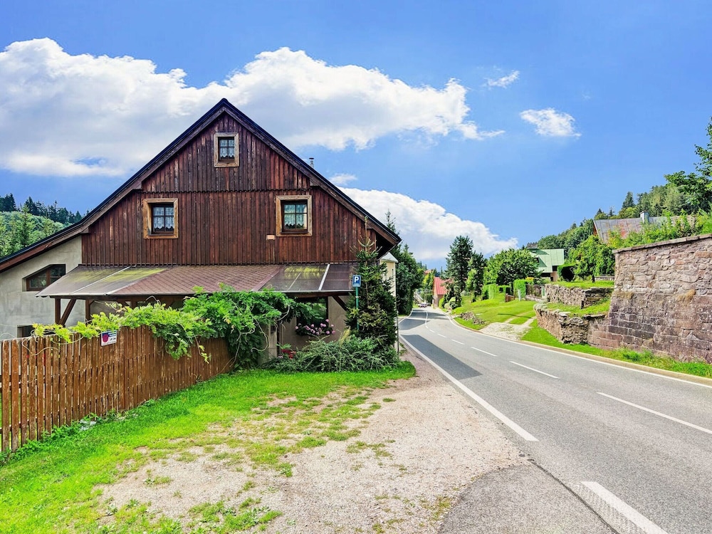 Modern Holiday Home in Cerny Dul With Private Garden