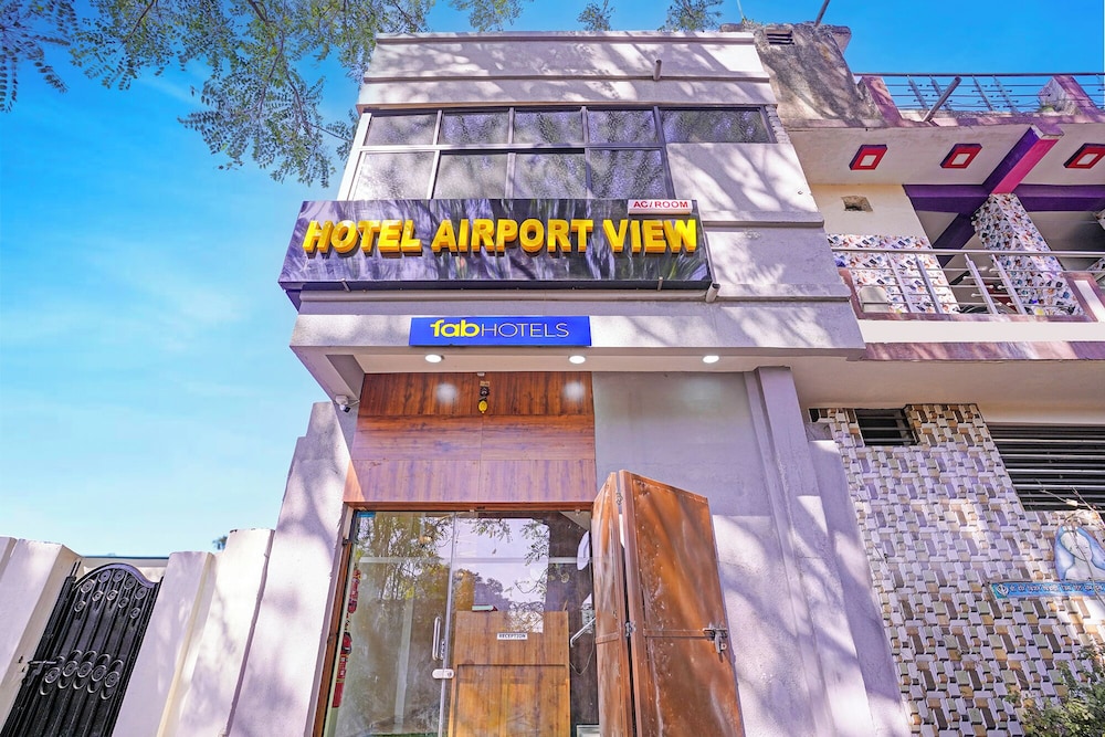Fabhotel Airport View