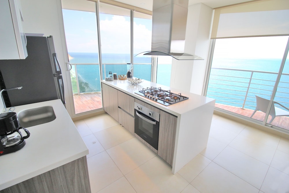 Apartamentos SOHO Elite - Frente al Mar