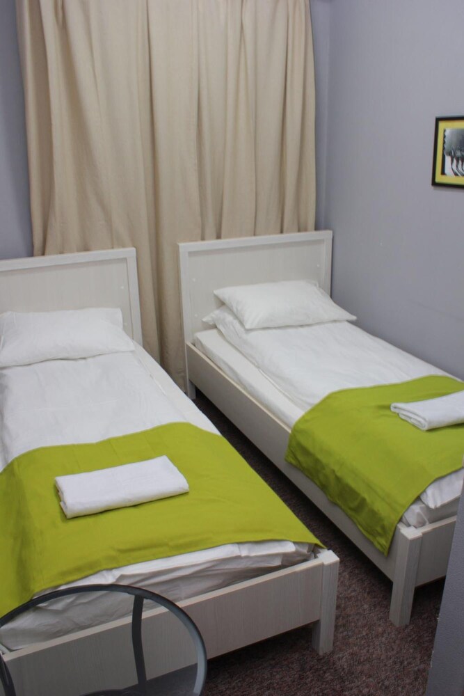 Cheers Hotel - Hostel