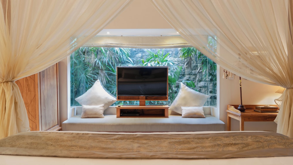 Jepun Villa by Betterplace