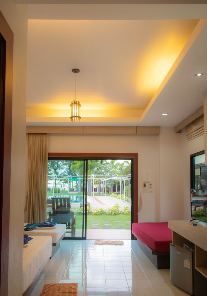Golden Bay Cottage