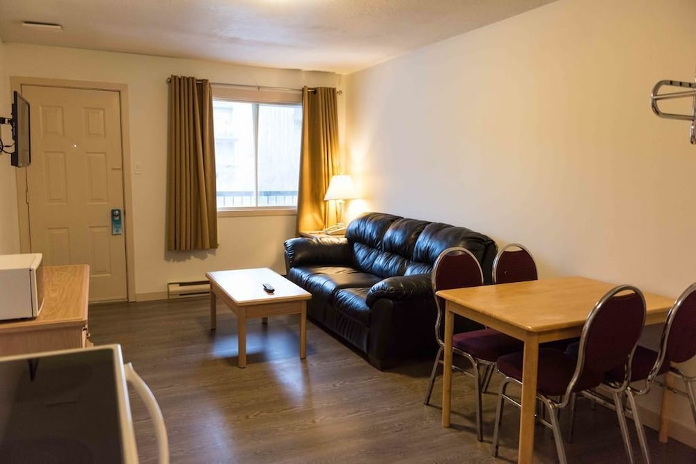 Radium Park Lodge