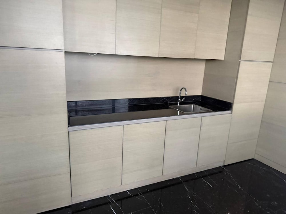 Circle Living Skyline Residence