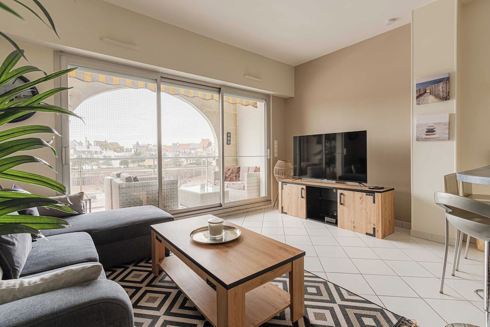 Modern Apartment With Terrace Trouville