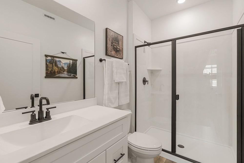 Red Haven 4 Bedroom Home