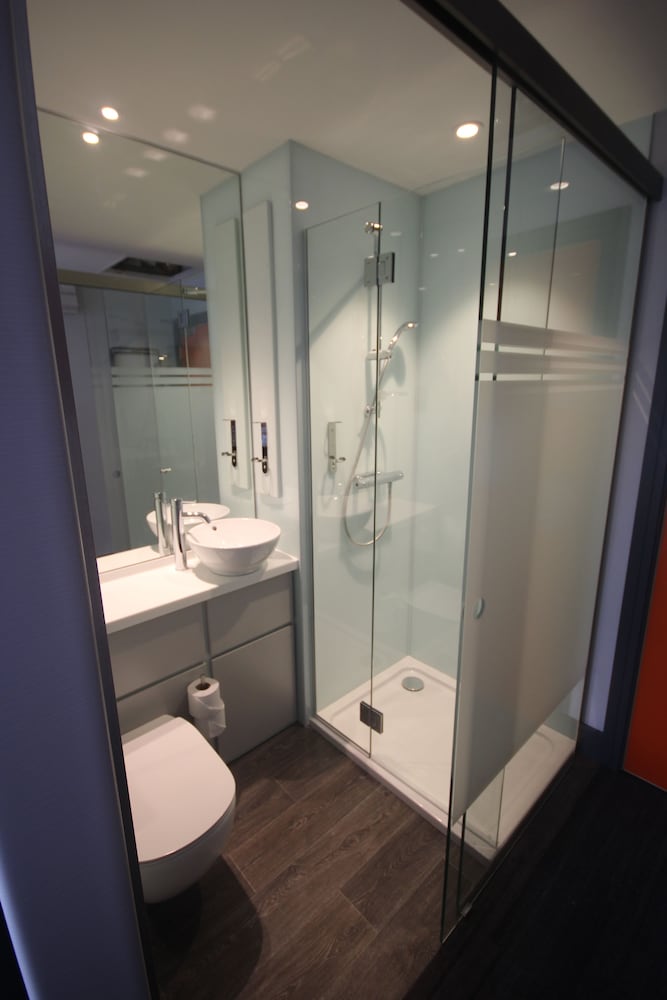 easyHotel Belfast