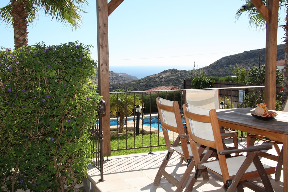 Vineland Sheromyli Villas