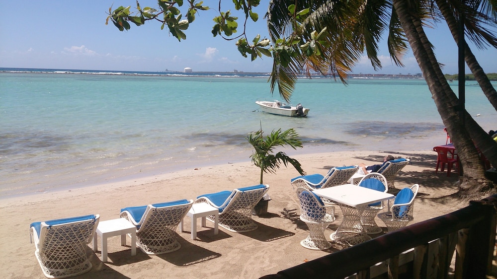 Hotel Village on the Beach - Image 1