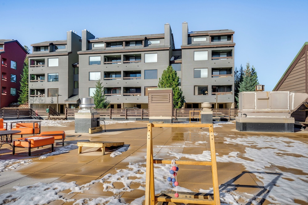 2 Mi to Winter Park Resort: Condo w/ Pool Access!