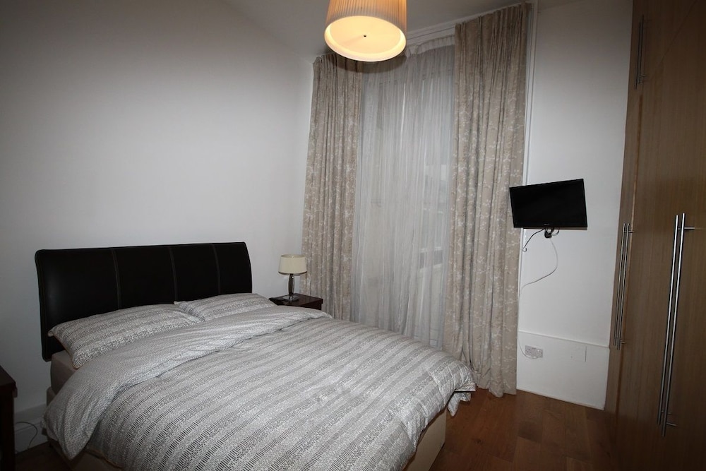 Belgravia Apartments - Gloucester Road photo 2