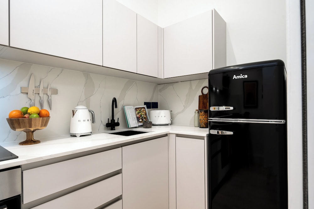 Your Apartment - Camden