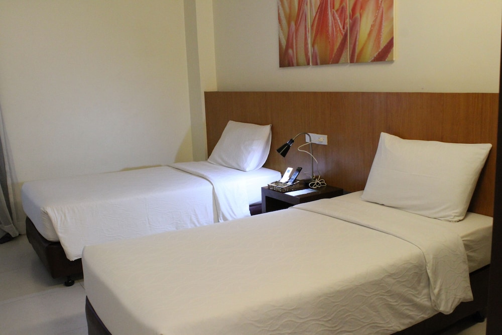 Ocean Suites Boutique Hotel