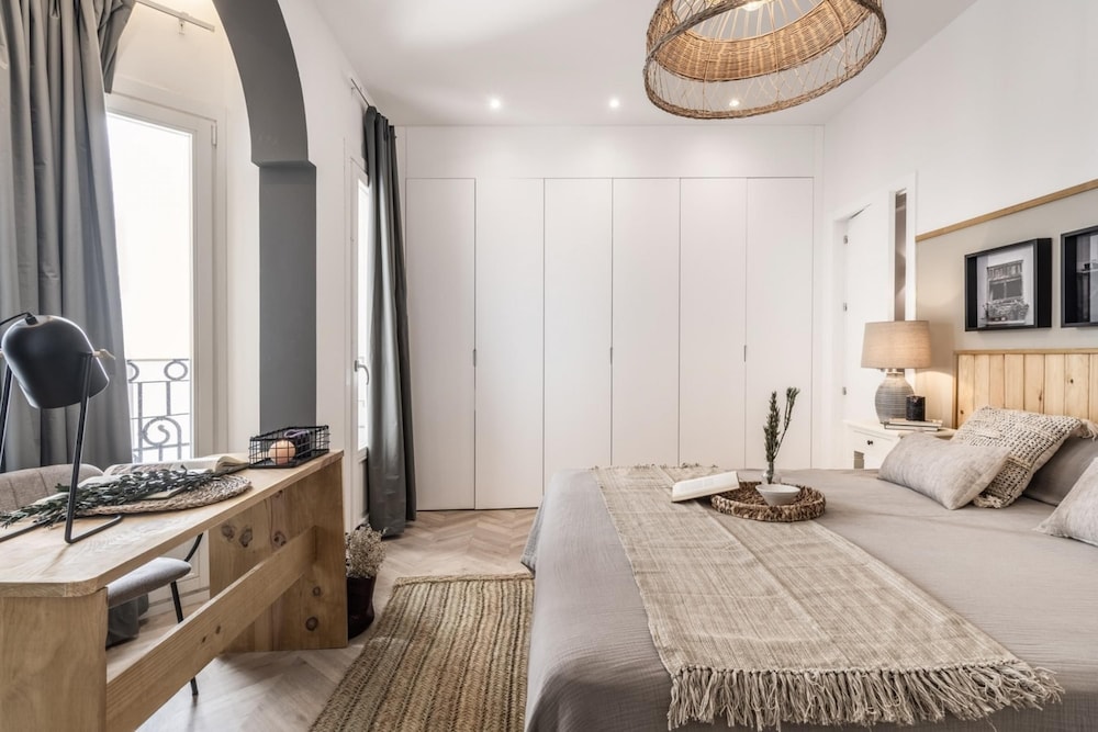 Marbore - 4 Bedrooms Apartment in Trafalgar
