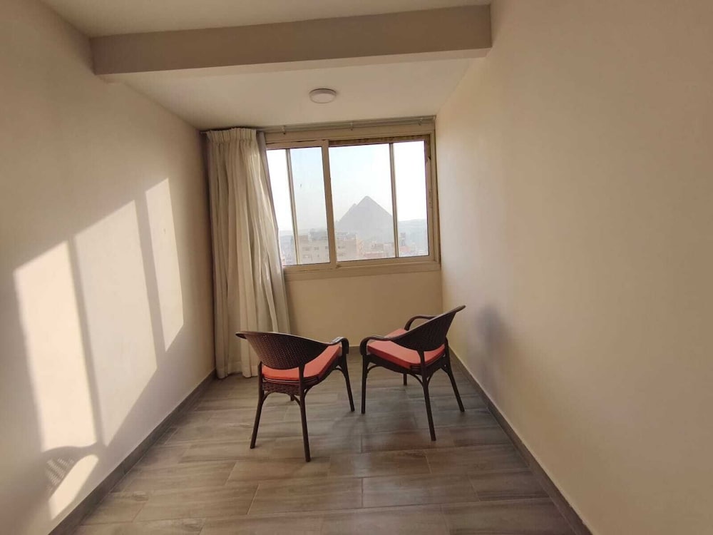 Legend Pyramids Inn