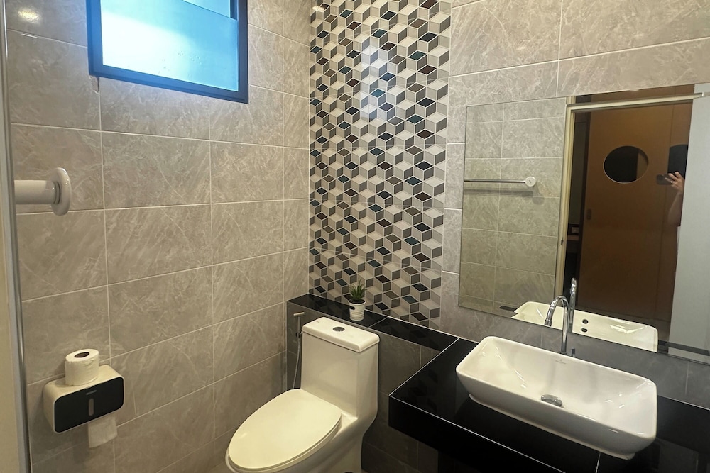 2M Place Apartment