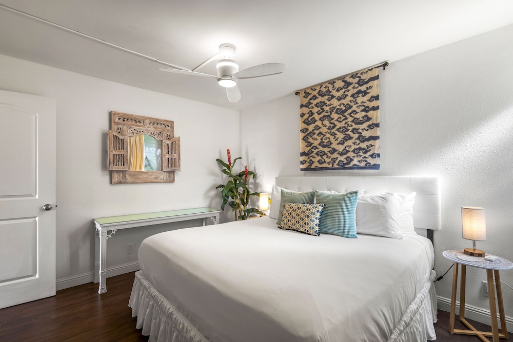 Maui Vista 2-301 - Modern and Bright Renovation in Building 2, No Carpet, AC!