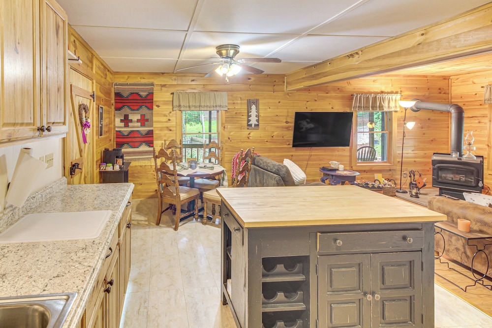 Sunroom, Grill & Wraparound Porch: Jamestown Home