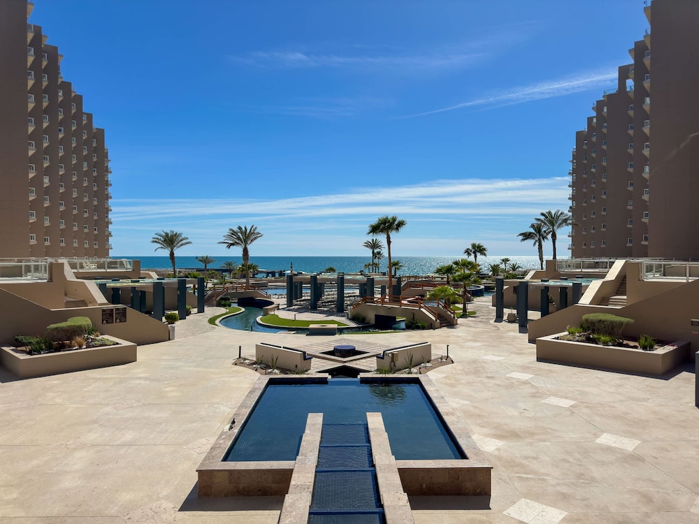 Oceanfront Vibes Iconic Beachside Getaway