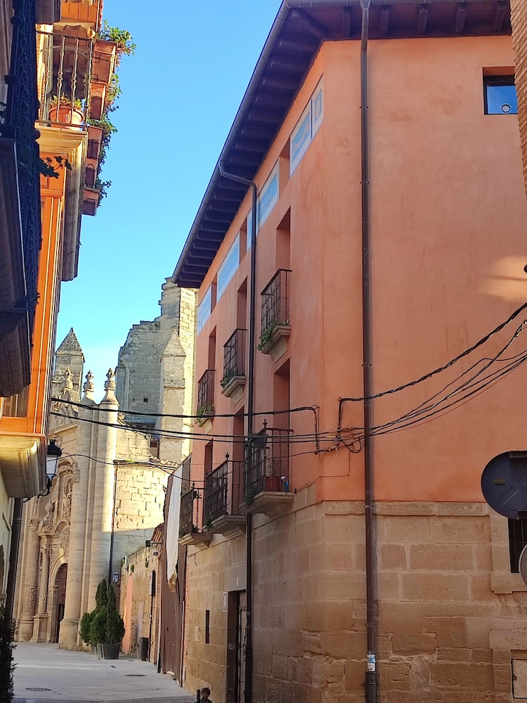 Casa palaciega Doña Leocadia