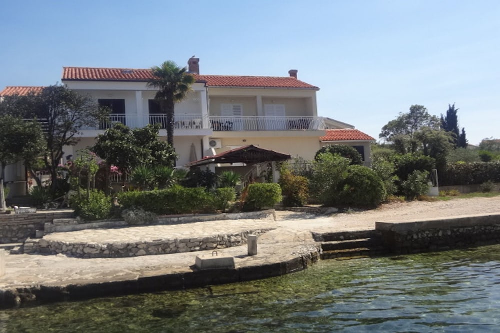 Andri - 5 m From the Beach - A2-donji view 3