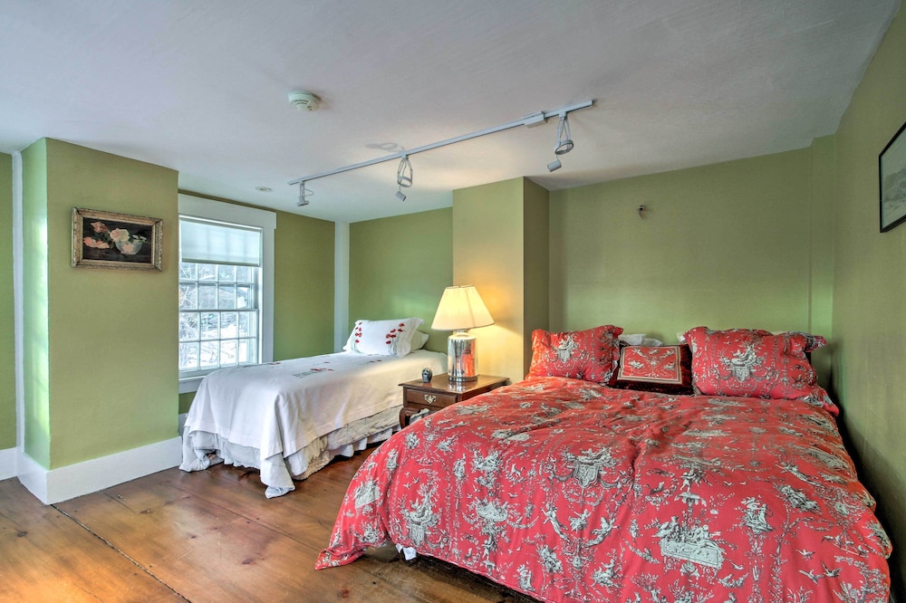 Historic Bradford Home - 8 Mi to Mount Sunapee! view 3