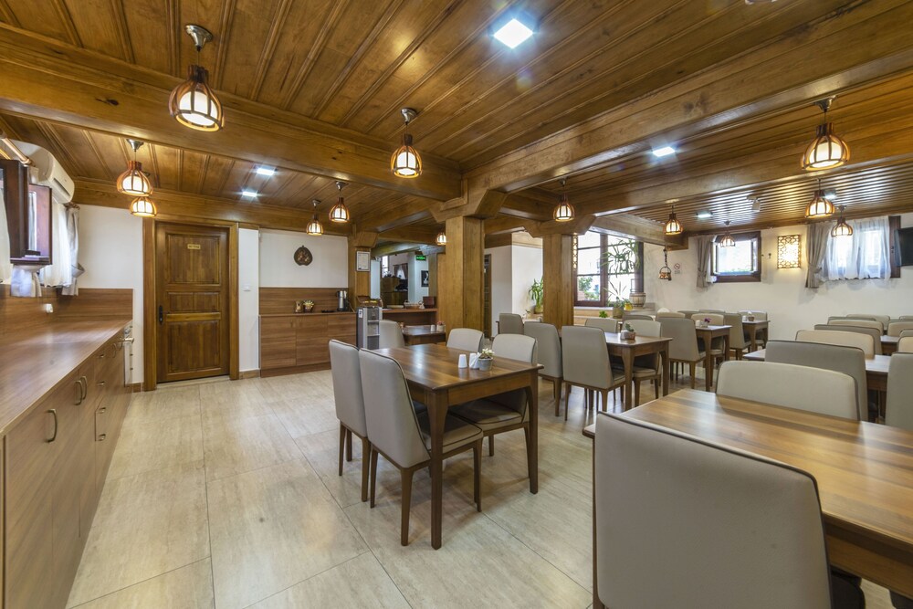 Armistis Hotel