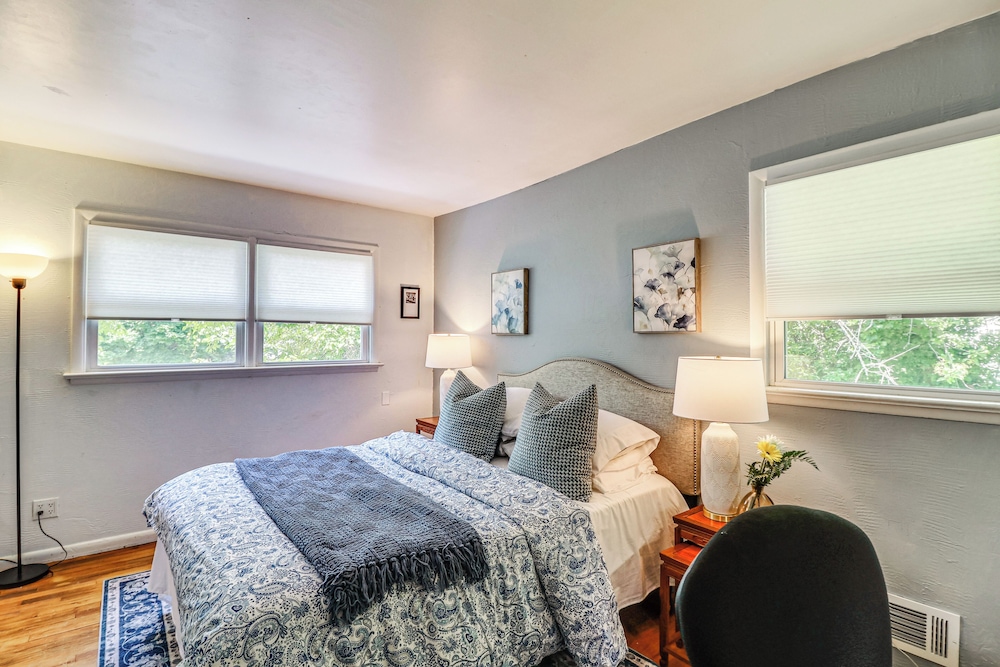 1 Mi to Campus: Princeton Home w/ Furnished Deck