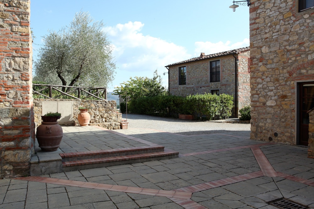 Poggio Cennina Resort