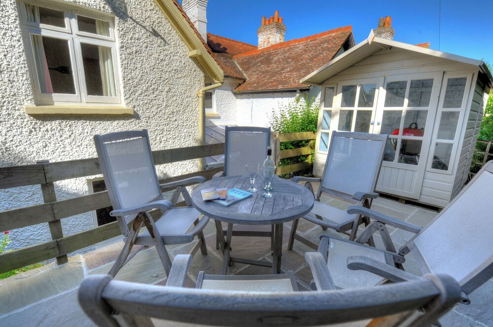 5 Belmont Terrace