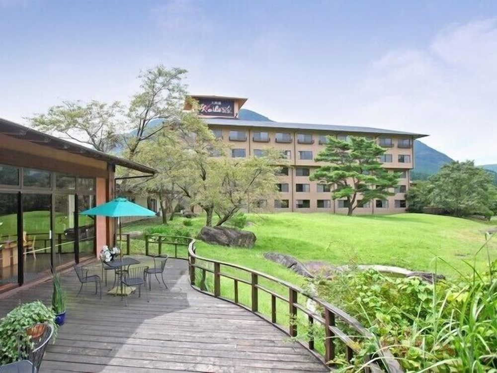 Aso Baien Spa Resort