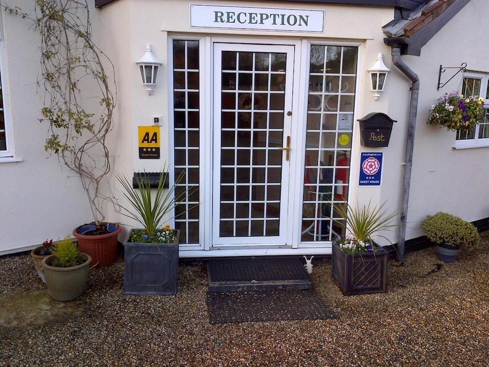 Grove House Hotel